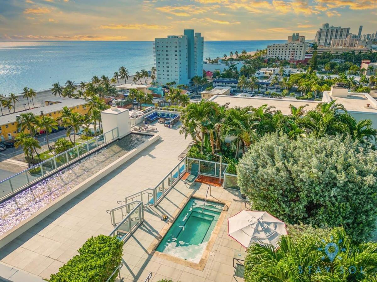 Beachfront Condo-Roofto Pool- 2 Bedrooms 2 Bedroom ! Hollywood Buitenkant foto