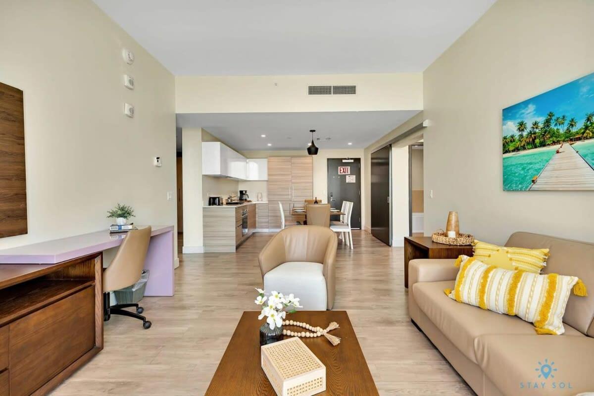 Beachfront Condo-Roofto Pool- 2 Bedrooms 2 Bedroom ! Hollywood Buitenkant foto