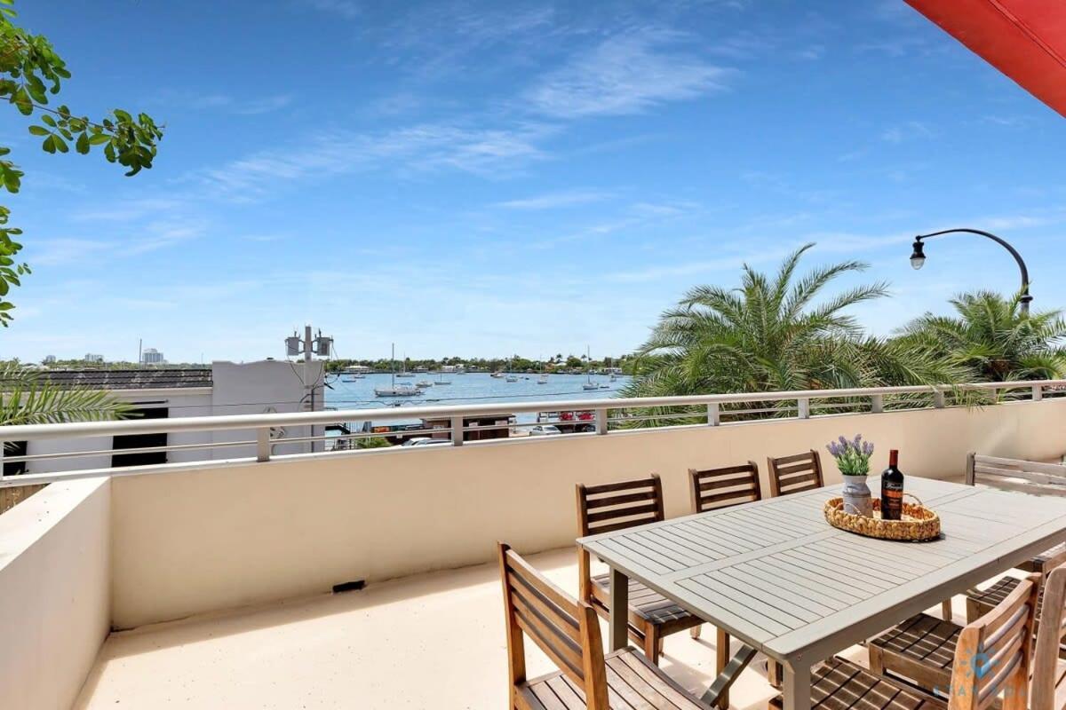 Beachfront Condo-Roofto Pool- 2 Bedrooms 2 Bedroom ! Hollywood Buitenkant foto