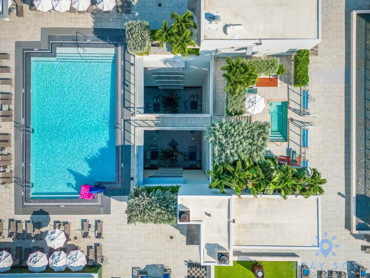 Beachfront Condo-Roofto Pool- 2 Bedrooms 2 Bedroom ! Hollywood Buitenkant foto